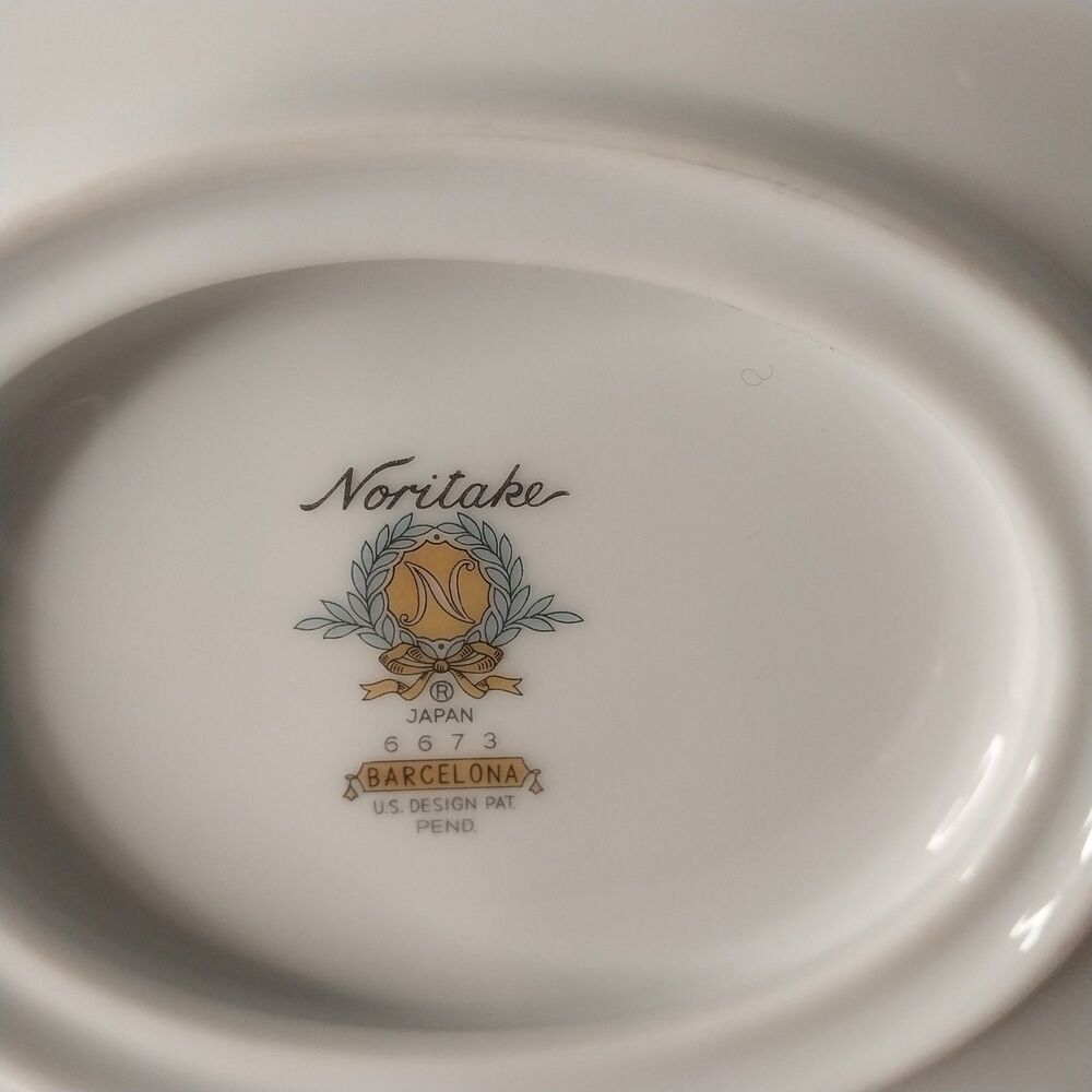 Noritake BARCELONA 6673‎ Gravy Boat Attached Base Gold Trim Discontinued - Picture 10 of 10